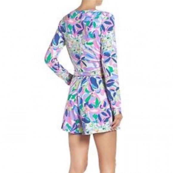 Lilly Pulitzer Tiki Wrap Romper Havin a Blast Size Small - Picture 3 of 10
